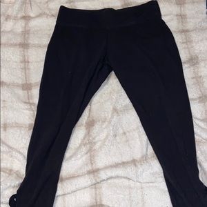 Black Capri Leggings